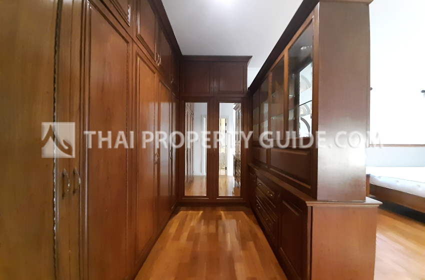 House with Shared Pool in Sukhumvit 